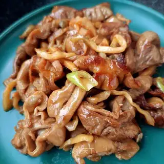 Red-oiled cuisine