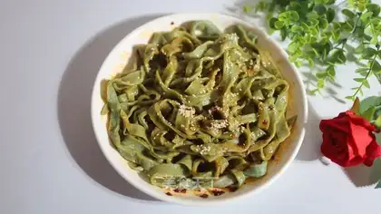 Spicy spinach noodles