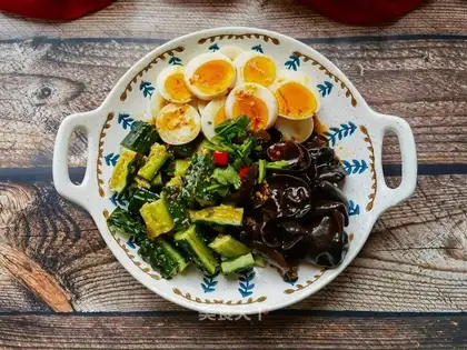 cucumber-mucked eggs