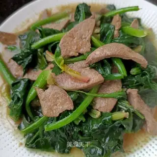 Spinach fried liver