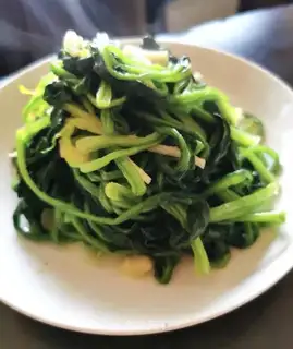Garlic spinach