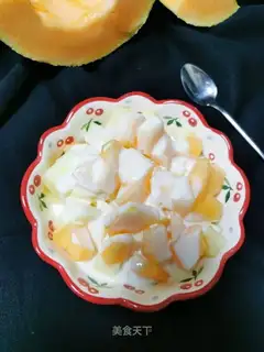 Yogurt fruit salad