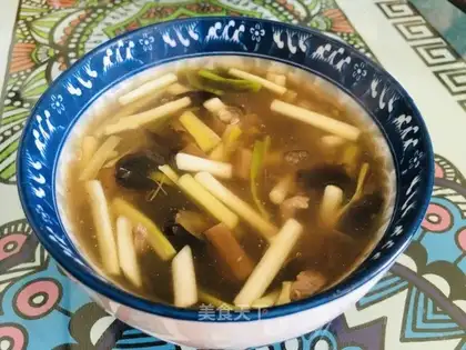 Spicy meat soup