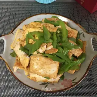 Pepper egg tofu