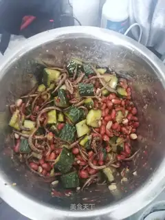 Little fish peanuts