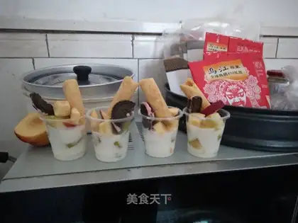 Yogurt salad
