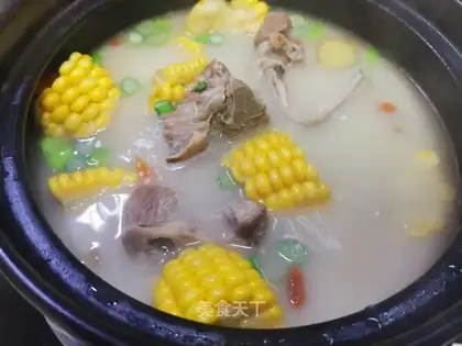 Milky bone soup
