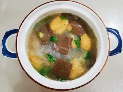 Duck blood fan soup