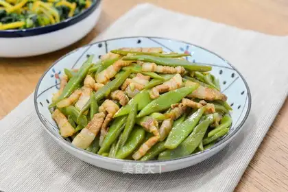 Meat loafed beans