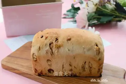 pecan raisin bread