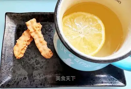 Almond cinnamon cookies