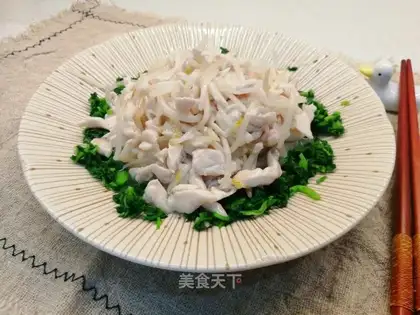Chicken-cracker sprouts