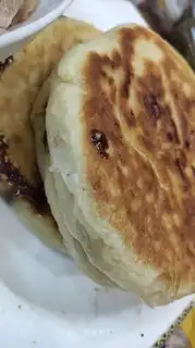 Red sugar butter cake