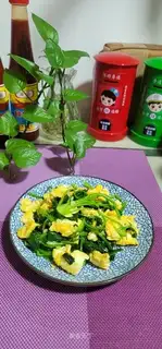 Spinach fried eggs