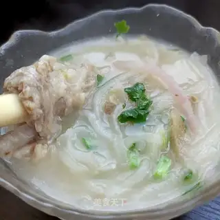 Sour bean radish lamb soup