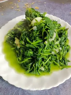 Garlic pickles