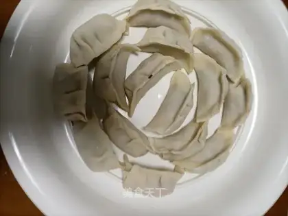 Shanghai Qingbong pork dumplings