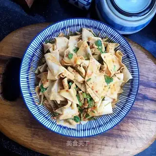 Soy sauce and bean peel