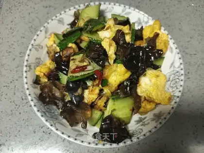 cucumber-mucked eggs