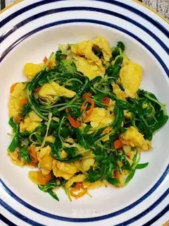 Rock-cooked eggs