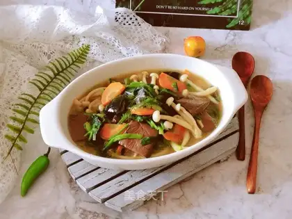 Duck blood fan mushroom soup