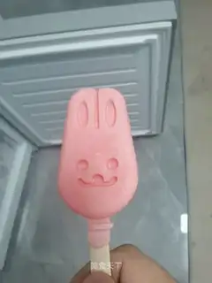 Homemade strawberry ice cream