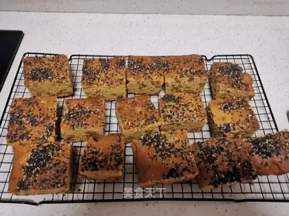 Red date cake