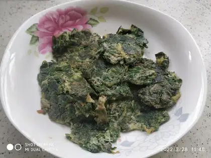 Huo-heung fried eggs