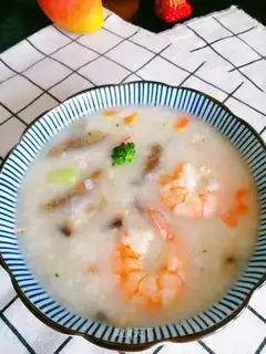 Bones soup, seafood