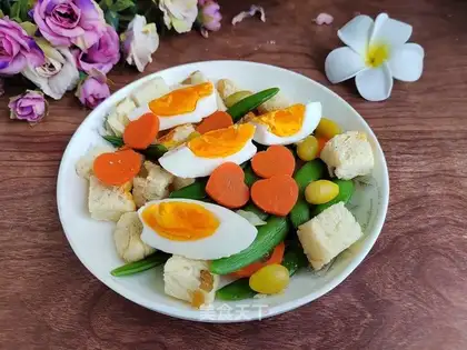 Toast salad