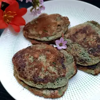 Black sesame pastries