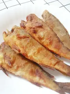 Dried yellow fish