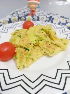 Gold pins and mushroom pancakes