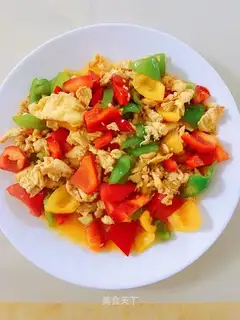 Pepper fried eggs
