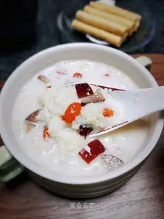 Red-tree milk and snow oats