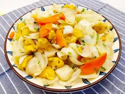 Lily fried eggs