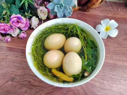 I'll cook the eggs with veggies