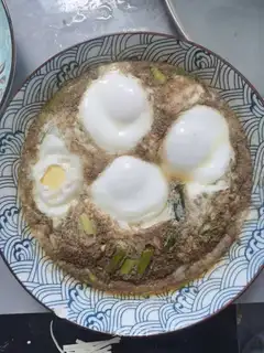 Northeast bed eggs