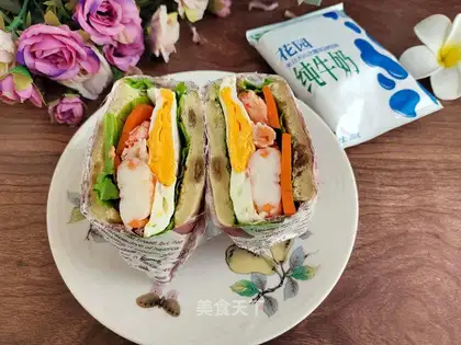 Red shrimp egg sandwich