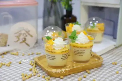 Mango beans cream pudding
