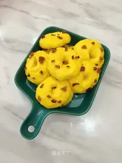 Carrot doughnuts