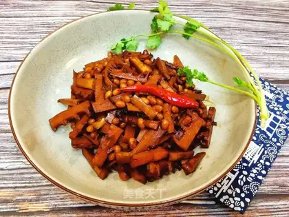 Soy sauce, soybeans