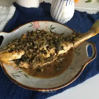 Snow cuisine and yellowfish