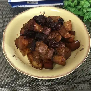 Red tea dates, red meat