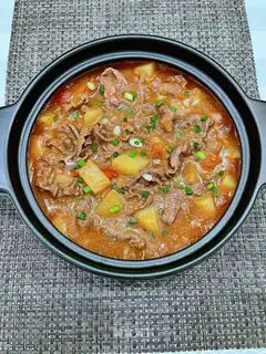 Tomato potato beef