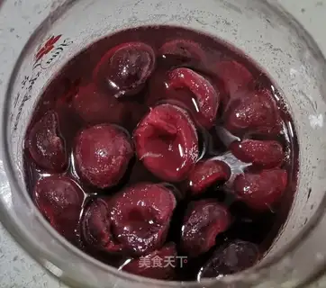 Wine and cherry