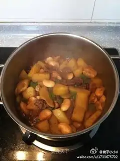 Grilled beef brisket with potatoes