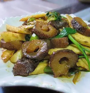 stir-fried Huai Shan with sea cucumber