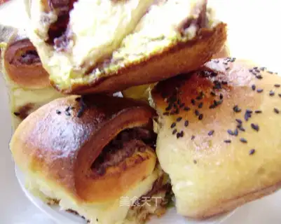 Red bean stuffed small meal bag