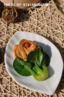Red oil tofu skin